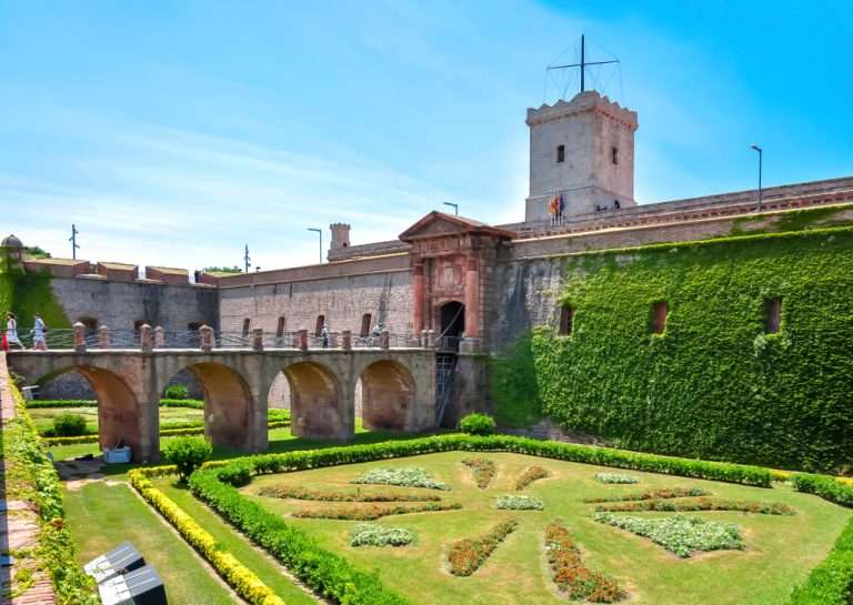 From castles to coves: a luxurious journey through Spain